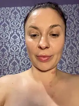 Kissmebooty online show from 10-20-25, 12:38