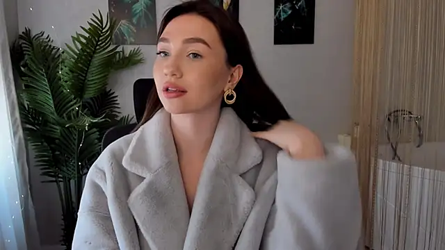 GracefulLook online show from 02-10-25, 01:22