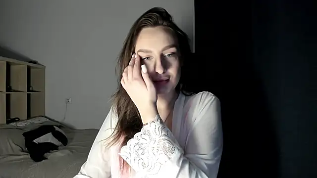 Ella   Bell online show from 02-11-25, 06:30