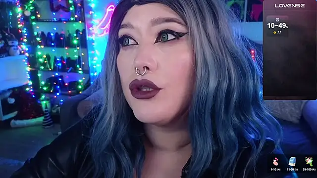 Snapshot of wickedxqueen chatting on 12-18-24, 05:04 wickedxqueen online show from 12-18-24, 05:04