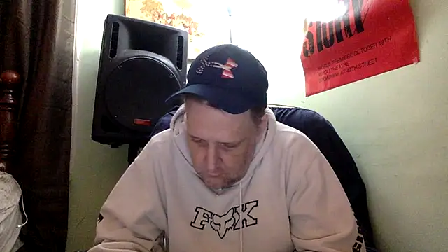 Snapshot of PhoenixFir1976 chatting on 01-05-25, 10:53 PhoenixFir1976 online show from 01-05-25, 10:53