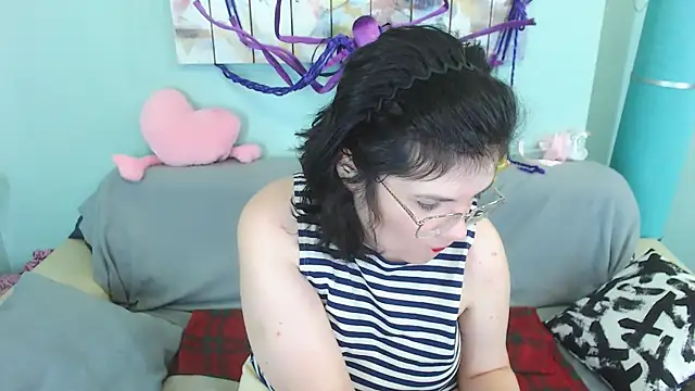 EverlyRays online show from 12-13-24, 08:20