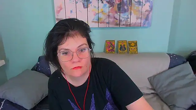 EverlyRays online show from 02-11-26, 03:50