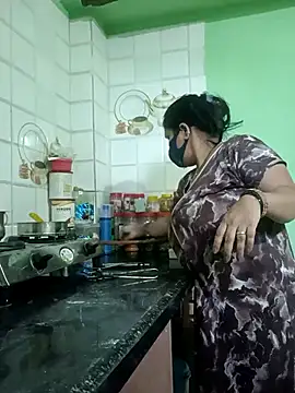 Snapshot of sematomar chatting on 03-04-25, 03:44 sematomar online show from 03-04-25, 03:44