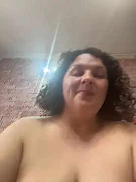 Snapshot of Taisia_W chatting on 05-17-26, 09:06 Taisia W online show from 05-17-26, 09:06