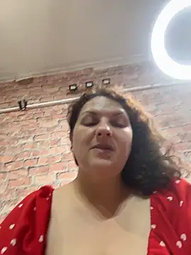 Snapshot of Taisia_W chatting on 06-08-26, 01:28 Taisia W online show from 06-08-26, 01:28