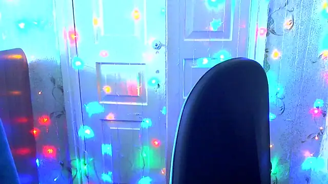 Snapshot of Ladywinter chatting on 02-18-25, 09:54 Ladywinter online show from 02-18-25, 09:54