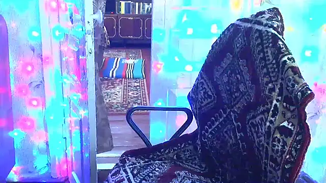 Snapshot of Ladywinter chatting on 03-19-25, 05:50 Ladywinter online show from 03-19-25, 05:50