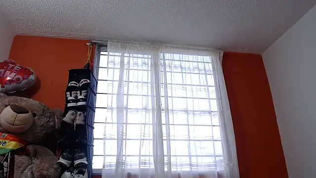 lady hot2xx online show from 04-18-26, 10:10