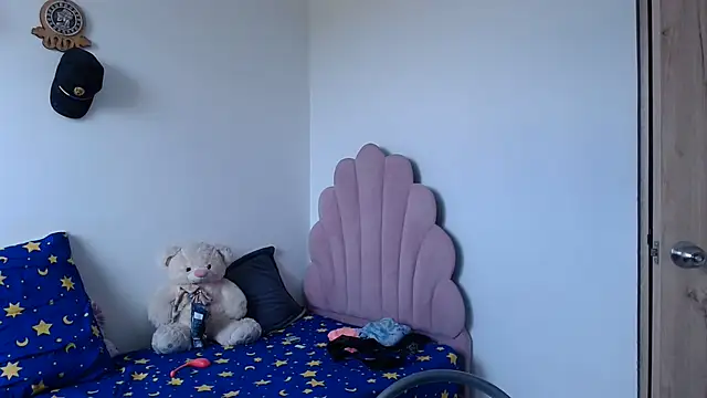 lady hot2xx online show from 06-24-26, 04:39