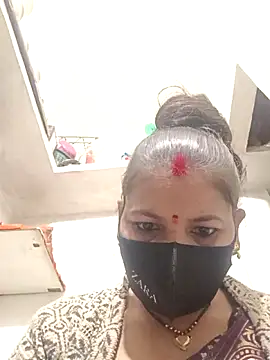 Riyaa-Devi online show from 12-21-25, 05:42