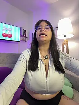 tati reyess online show from 04-23-26, 12:29