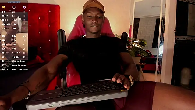 DannSmmith online show from 09-20-25, 03:40