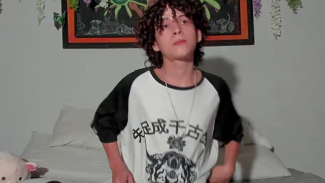 Cherry boy 18 online show from 02-12-25, 01:09