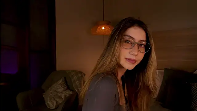 Snapshot of lua_ferch__ chatting on 11-04-25, 01:10 lua ferch online show from 11-04-25, 01:10