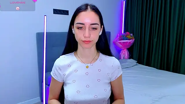 Kemi  Jordan online show from 04-07-26, 07:42