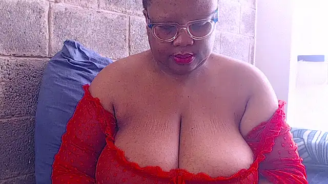 Snapshot of PASION_THUNDERX23 chatting on 10-16-25, 06:03 PASION THUNDERX23 online show from 10-16-25, 06:03