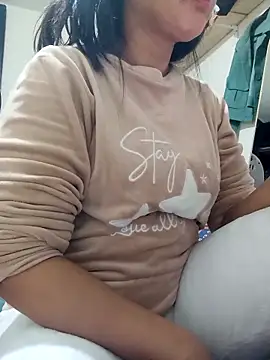 lolo890 online show from 12-14-25, 12:21