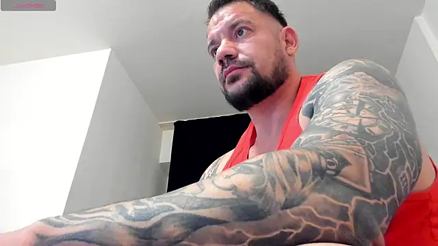 Snapshot of musclemonster31 chatting on 07-27-26, 09:33 musclemonster31 online show from 07-27-26, 09:33