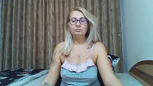 PussyEvely online show from 11-11-25, 05:40