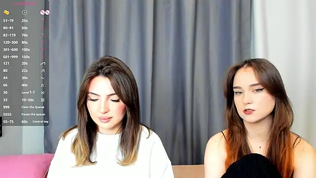 Snapshot of AnnaTeona chatting on 12-04-24, 06:33 AnnaTeona online show from 12-04-24, 06:33