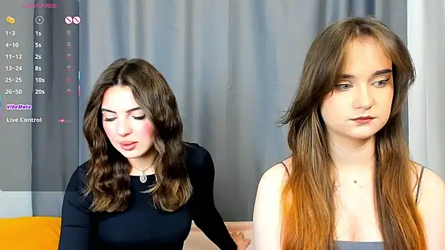 Snapshot of AnnaTeona chatting on 03-16-25, 06:09 AnnaTeona online show from 03-16-25, 06:09