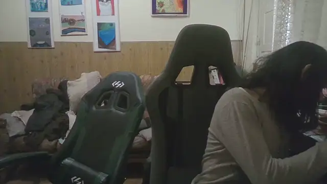 Snapshot of calliemaggotbone chatting on 11-07-25, 10:59 calliemaggotbone online show from 11-07-25, 10:59