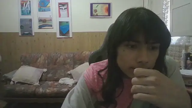 Snapshot of calliemaggotbone chatting on 11-11-25, 01:00 calliemaggotbone online show from 11-11-25, 01:00