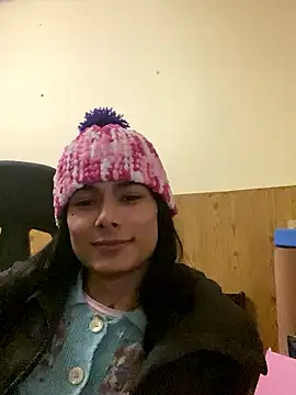 Snapshot of calliemaggotbone chatting on 01-07-26, 06:32 calliemaggotbone online show from 01-07-26, 06:32