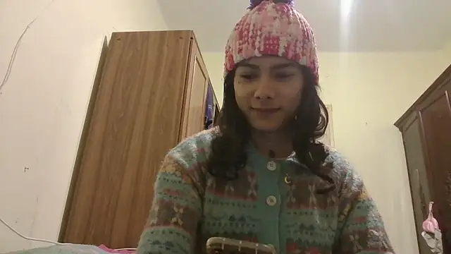 Snapshot of calliemaggotbone chatting on 01-10-26, 11:09 calliemaggotbone online show from 01-10-26, 11:09