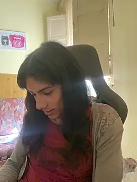 Snapshot of calliemaggotbone chatting on 04-10-26, 03:28 calliemaggotbone online show from 04-10-26, 03:28