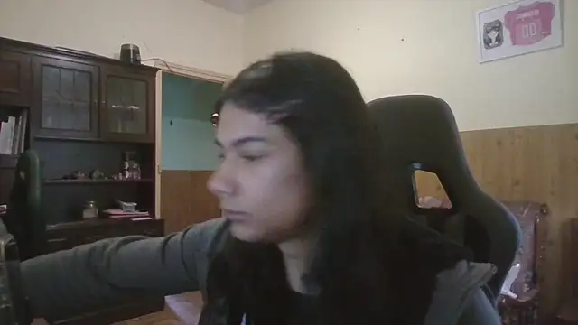 Snapshot of calliemaggotbone chatting on 04-16-26, 05:47 calliemaggotbone online show from 04-16-26, 05:47