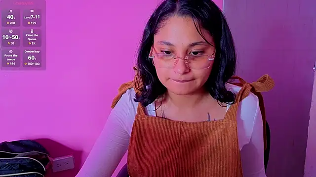 Cuteprincess21 online show from 10-07-25, 11:57