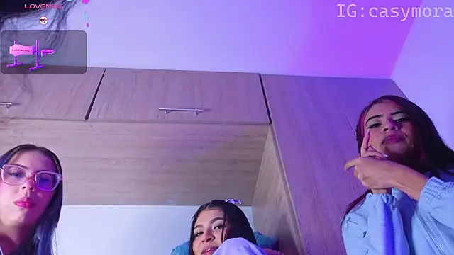 Cuteprincess21 online show from 03-19-26, 01:31