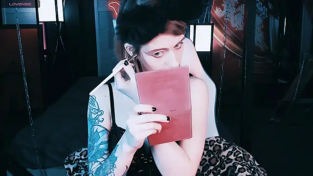 Snapshot of Noah_ElmerX chatting on 01-10-25, 11:18 Noah ElmerX online show from 01-10-25, 11:18