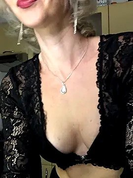 Kristina03 online show from 11-20-25, 09:36