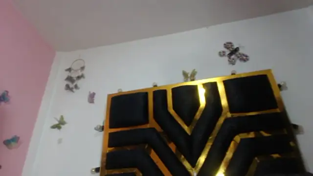 Helennahot online show from 01-14-26, 06:46