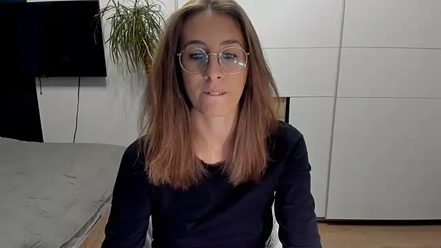 Snapshot of DesireMore90 chatting on 06-14-26, 03:14 DesireMore90 online show from 06-14-26, 03:14