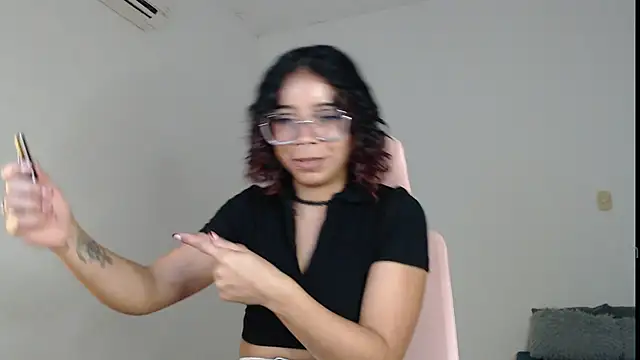 Putaku San online show from 12-22-24, 03:11