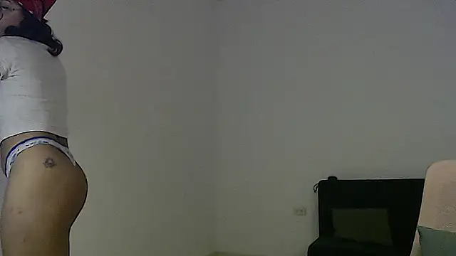 Snapshot of Putaku_San chatting on 12-20-25, 05:03 Putaku San online show from 12-20-25, 05:03