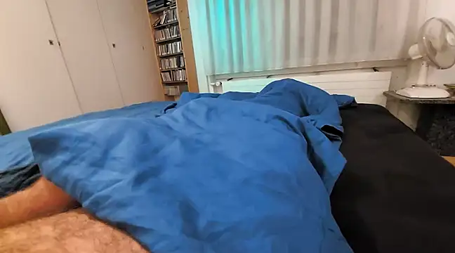 Snapshot of Ettarak chatting on 12-09-24, 09:37 Ettarak online show from 12-09-24, 09:37