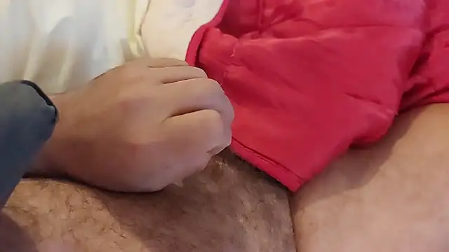 Snapshot of Ettarak chatting on 10-19-25, 09:26 Ettarak online show from 10-19-25, 09:26