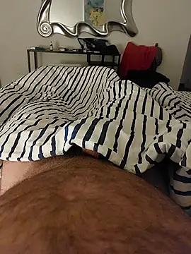 Snapshot of Ettarak chatting on 11-20-25, 12:33 Ettarak online show from 11-20-25, 12:33