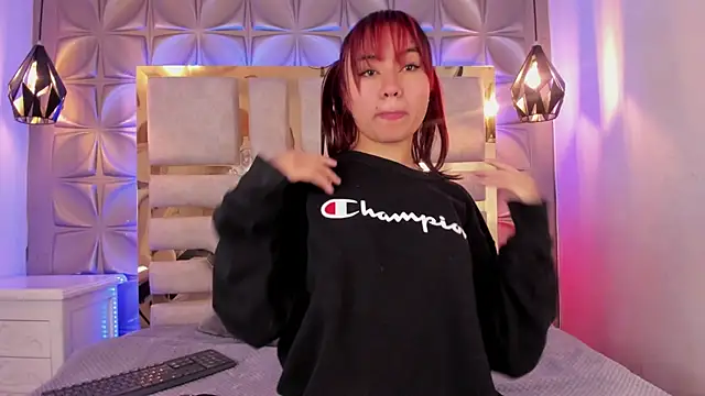 Snapshot of nahia_low chatting on 01-20-25, 04:43 nahia low online show from 01-20-25, 04:43