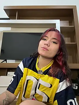 Snapshot of nahia_low chatting on 02-09-25, 04:46 nahia low online show from 02-09-25, 04:46