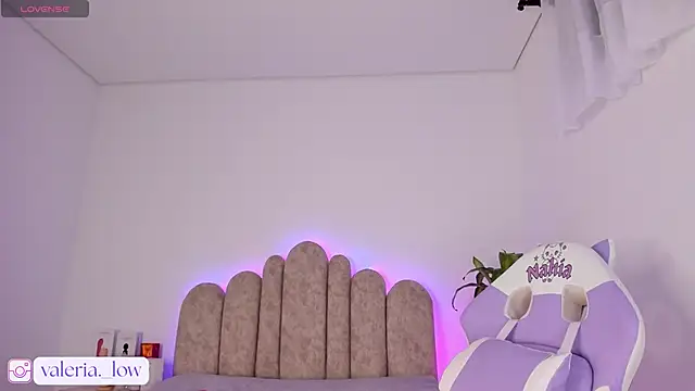 Snapshot of nahia_low chatting on 09-18-25, 05:53 nahia low online show from 09-18-25, 05:53