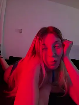 Snapshot of VeraSerephina chatting on 03-12-25, 11:12 VeraSerephina online show from 03-12-25, 11:12