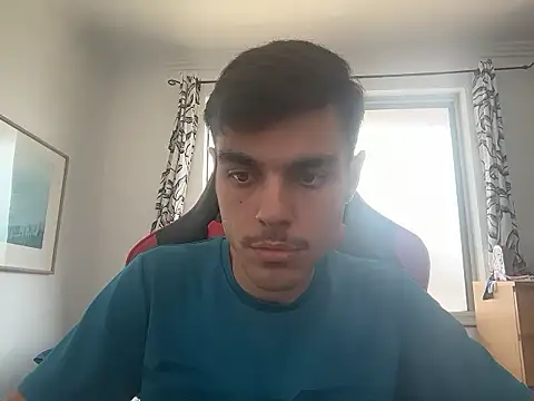 Snapshot of Omarnede chatting on 01-11-26, 07:02 Omarnede online show from 01-11-26, 07:02