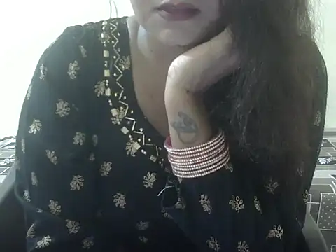 Lusty Wife1 online show from 09-16-25, 09:21