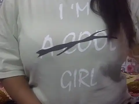 Lusty Wife1 online show from 04-19-26, 08:00